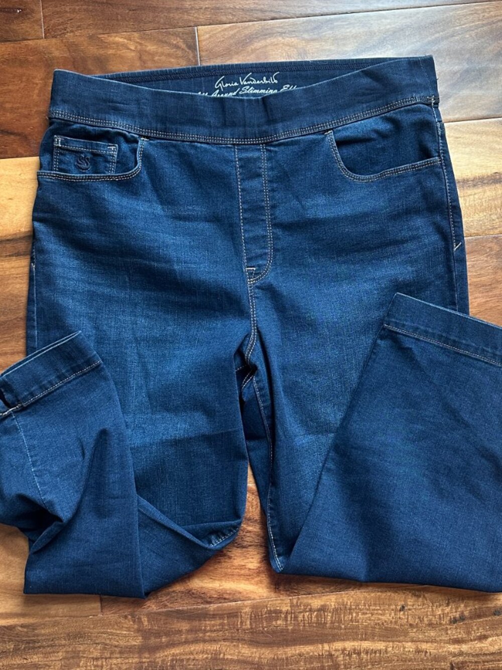 🦋 🦋 🦋 Gloria Vanderbilt Pull-On Women’s Slimming Denim Jeans Size 12